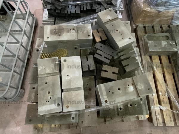 13#8768 Stampi per la produzione di ciabatte in vendita - foto 1