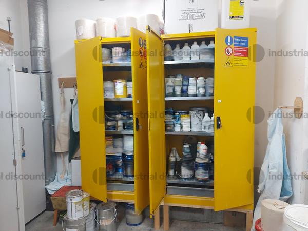 17#8771 Mobili finiti, materia prima e semilavorati, ferramenta e bulloneria in vendita - foto 60