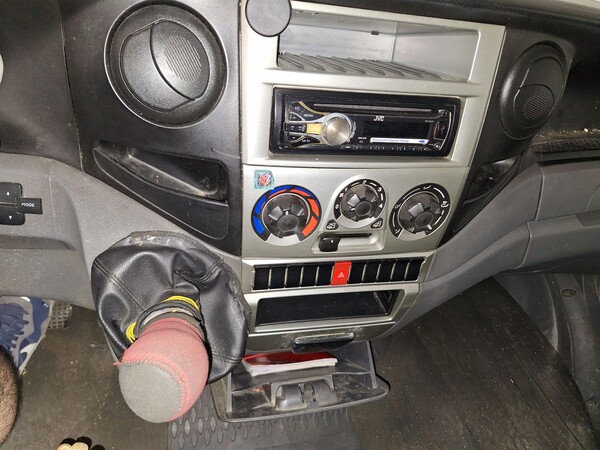 4#8772 Furgone Iveco Daily 35C12 cassonato in vendita - foto 11