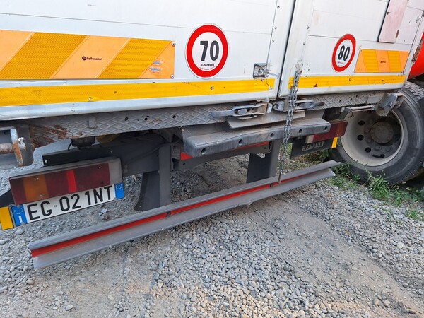 2#8773 Autocarro Renault Trucks in vendita - foto 5