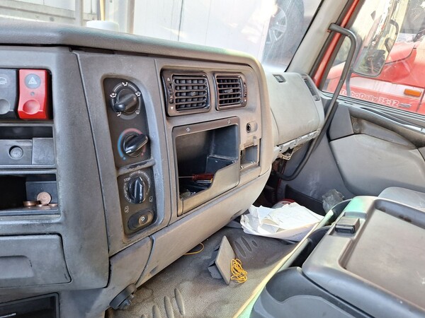 2#8773 Autocarro Renault Trucks in vendita - foto 10
