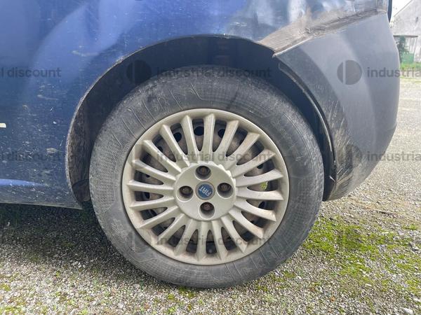 2#8786 Autocarro Fiat Punto in vendita - foto 10