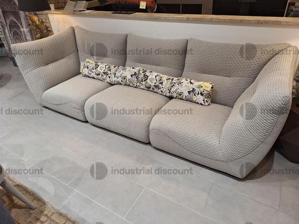 26#8790 Arredi e Complementi di arredo griffati in vendita - foto 1