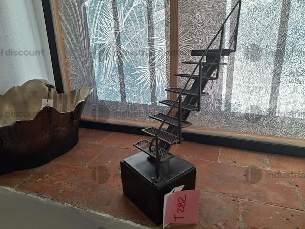 14#8791 Arredi e complementi di arredo griffati in vendita - foto 4