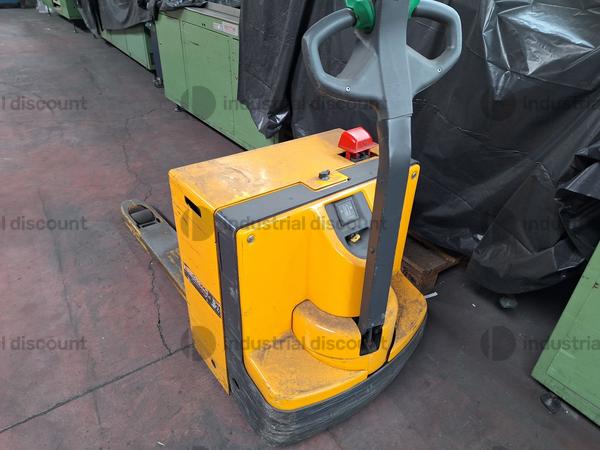 7#8798 Carrello sollevatore Jungheinrich in vendita - foto 2