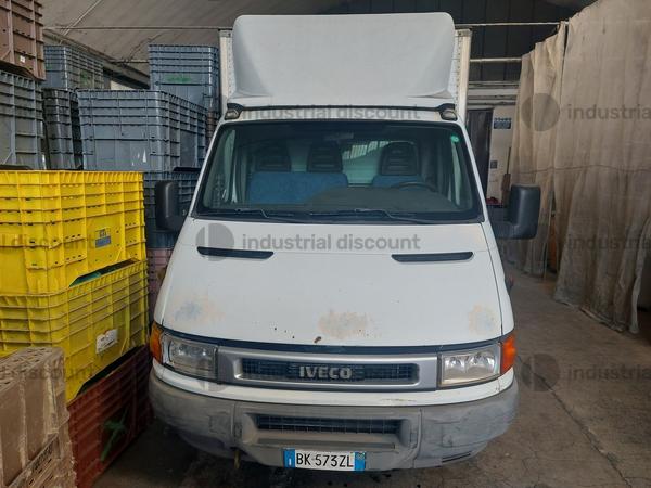 95#8801 Autocarro Iveco Daily in vendita - foto 3