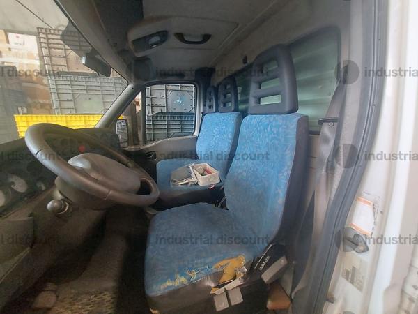 95#8801 Autocarro Iveco Daily in vendita - foto 9