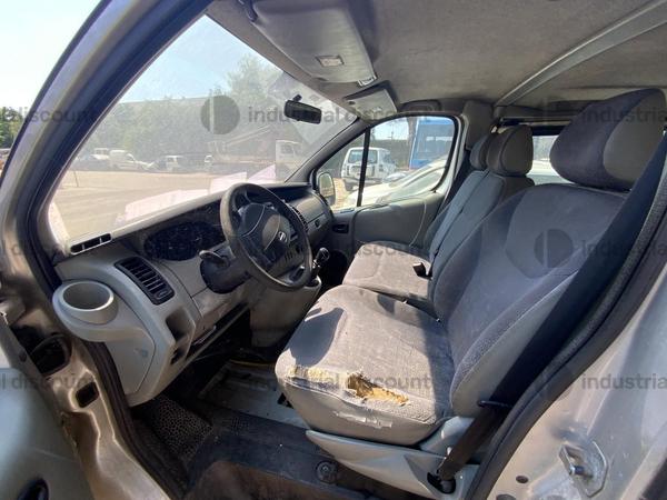 15#8816 Autocarro Nissan Primastarl in vendita - foto 8