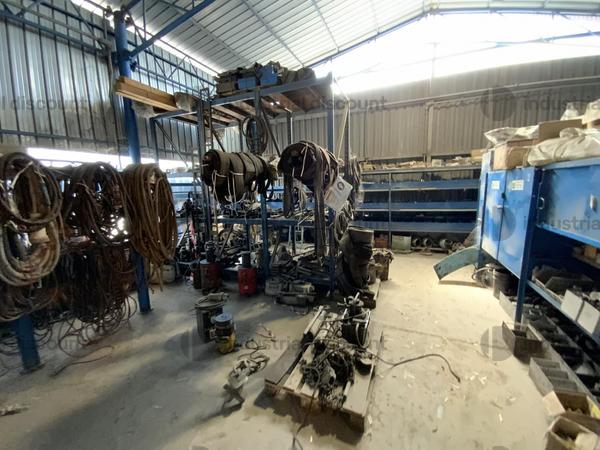 60#8816 Scaffalatura con ricambi ed accessori in vendita - foto 1