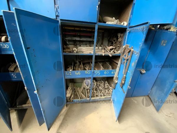 60#8816 Scaffalatura con ricambi ed accessori in vendita - foto 7