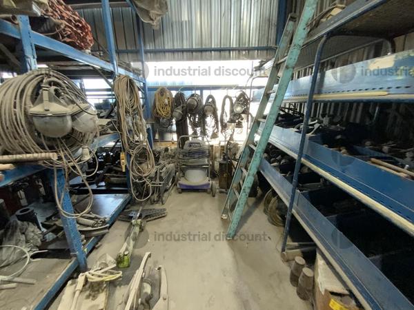 60#8816 Scaffalatura con ricambi ed accessori in vendita - foto 14