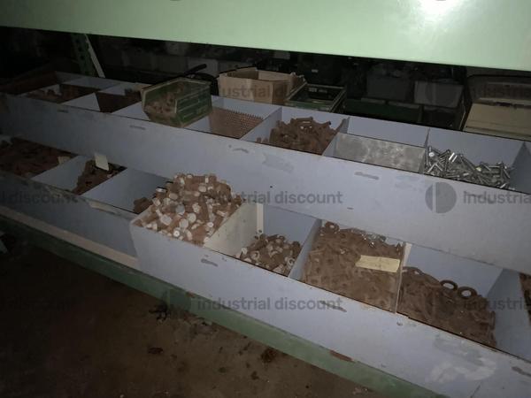 61#8816 Scaffalatura con ricambi ed accessori in vendita - foto 6