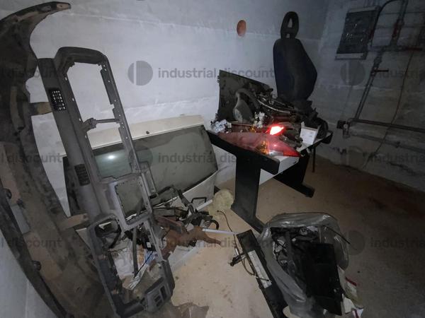 61#8816 Scaffalatura con ricambi ed accessori in vendita - foto 14