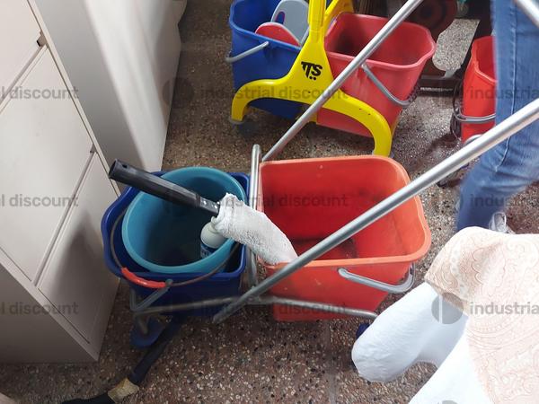 2#8832 Attrezzatura per pulizia in vendita - foto 13