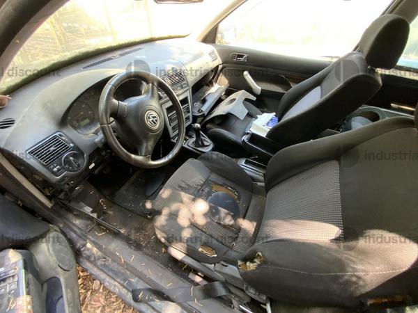 8#8835 Veicoli e rottami in vendita - foto 40