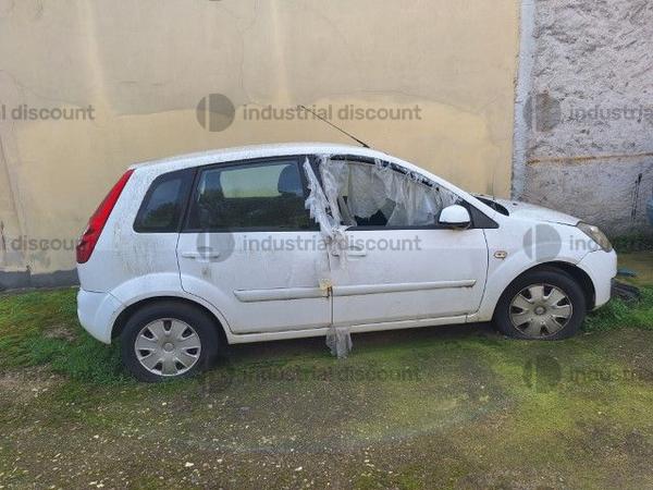 28#8846 Autovettura Ford Fiesta in vendita - foto 2