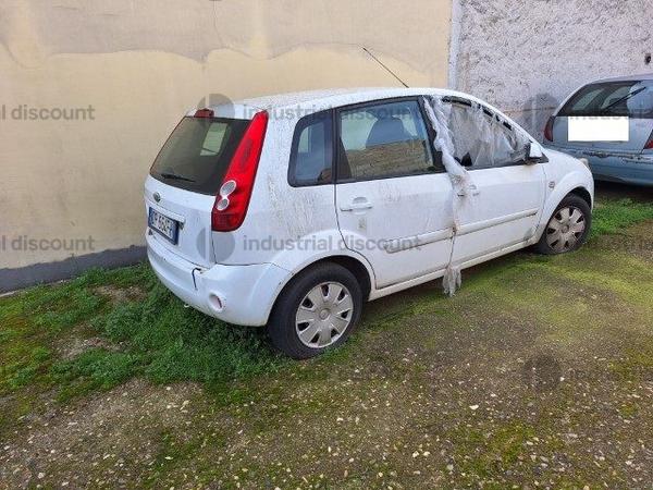 28#8846 Autovettura Ford Fiesta in vendita - foto 3