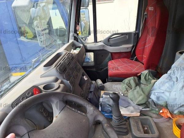 30#8846 Autocarro Iveco Magirus in vendita - foto 8