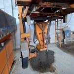 Image 12 - Canopy salt spreader - Lot 13 (Auction 8848)