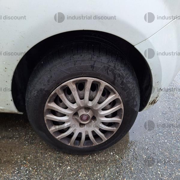 6#8848 Autocarro Fiat Punto Van in vendita - foto 5