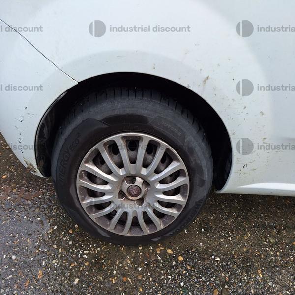 6#8848 Autocarro Fiat Punto Van in vendita - foto 8