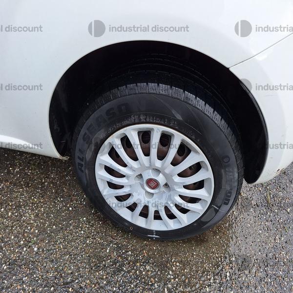 8#8848 Autocarro Fiat Punto Van in vendita - foto 8