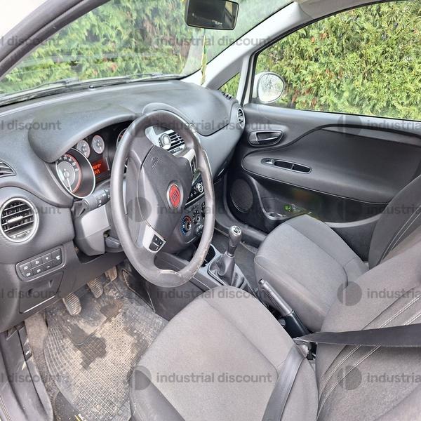 8#8848 Autocarro Fiat Punto Van in vendita - foto 11