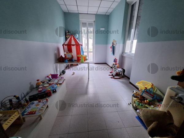 3#8857 Arredi cucine e strumenti sanitari in vendita - foto 19