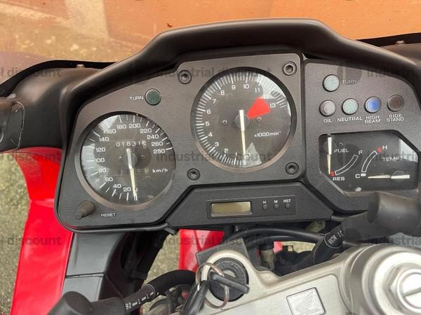 1#8864 Motociclo Honda RC36 in vendita - foto 4