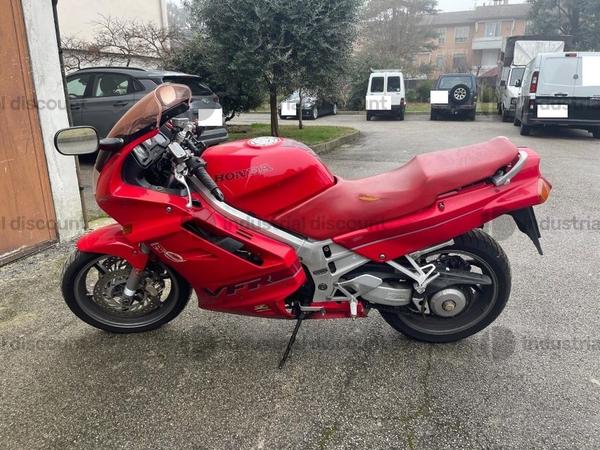 1#8864 Motociclo Honda RC36 in vendita - foto 12