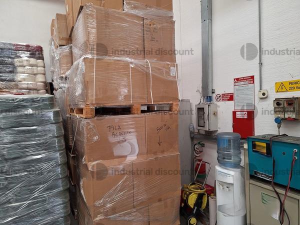 6#8867 Filato acrilico in vari colori in vendita - foto 1