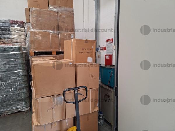 6#8867 Filato acrilico in vari colori in vendita - foto 2