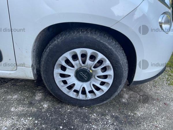 1#8872 Autocarro Fiat 500L in vendita - foto 4