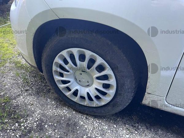 1#8872 Autocarro Fiat 500L in vendita - foto 13