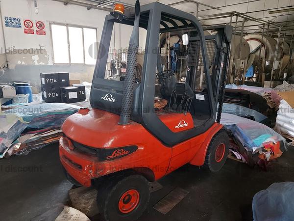 Carrelli elevatori in vendita