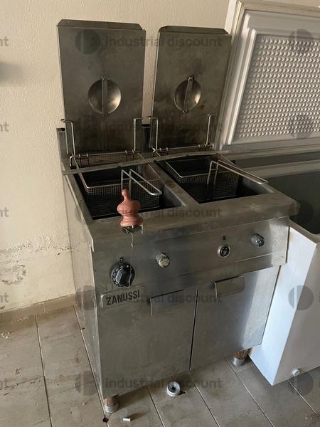 1#8879 Attrezzature  da cucina e stock vini e liquori in vendita - foto 4