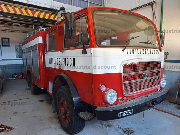 2#8881 Autoveicolo per uso speciale antincendio OM 150 58HP in vendita - foto 1