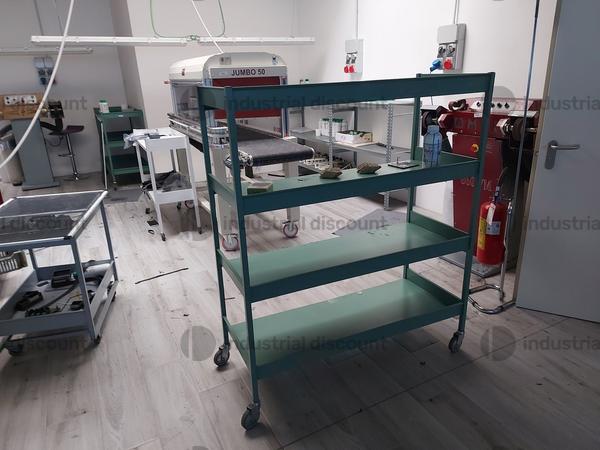 15#8883 Banchi da lavoro e carrelli in vendita - foto 1