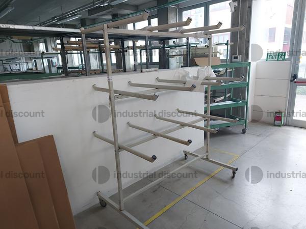 304#8883 Attrezzature e scaffalature in vendita - foto 1