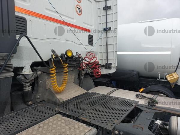 1#8885 Trattore stradale Iveco Magirus in vendita - foto 3