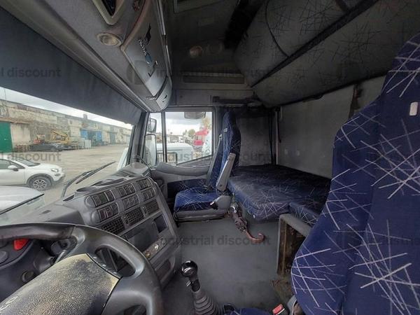1#8885 Trattore stradale Iveco Magirus in vendita - foto 8