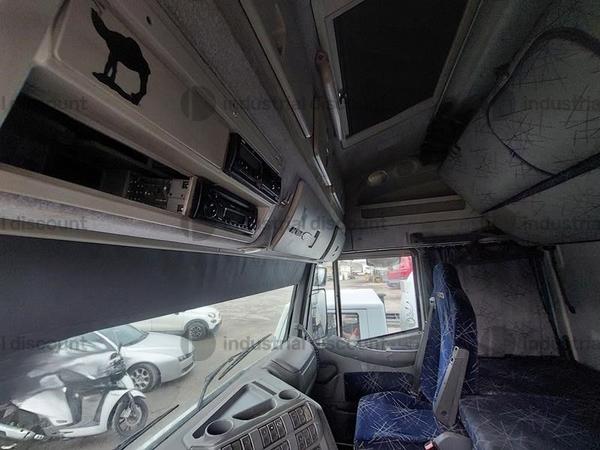 1#8885 Trattore stradale Iveco Magirus in vendita - foto 9