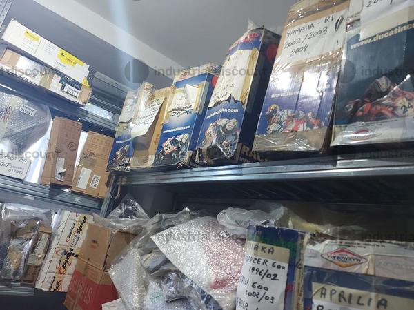 100#8890 Accessori e ricambi moto in vendita - foto 13