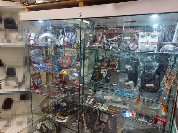 100#8890 Accessori e ricambi moto in vendita - foto 52