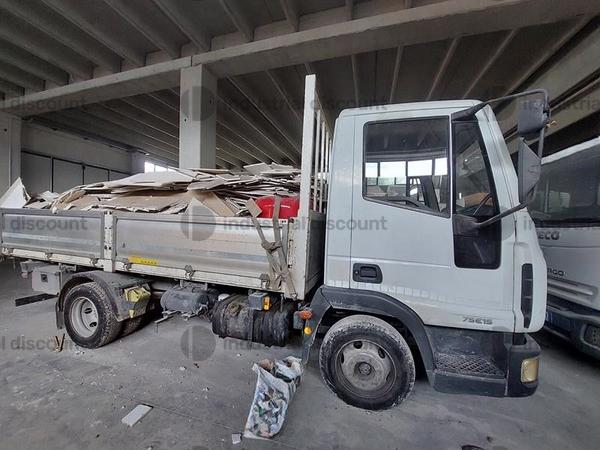 12#8924 Autocarro Iveco 75 in vendita - foto 1