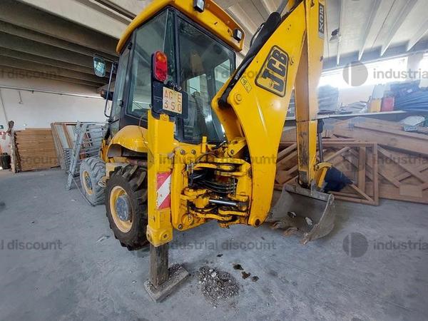 13#8924 Escavatore JCB in vendita - foto 5