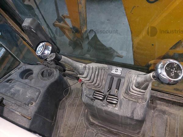 13#8924 Escavatore JCB in vendita - foto 12