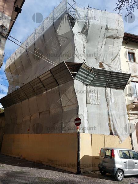19#8924 Ponteggio in cantiere in vendita - foto 2