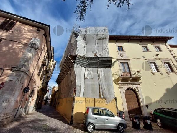 19#8924 Ponteggio in cantiere in vendita - foto 3