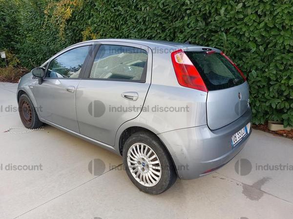 7#8924 Autovettura Fiat Punto in vendita - foto 2